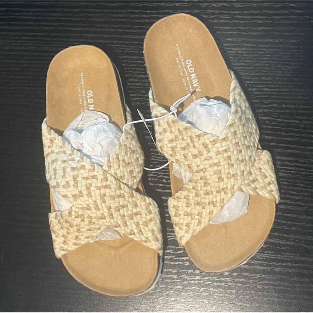 🆕 RESERVED FB Old Navy Girls Woven-Textured Criss-Cross Slide Sandals 1Y - Picture 5 of 12